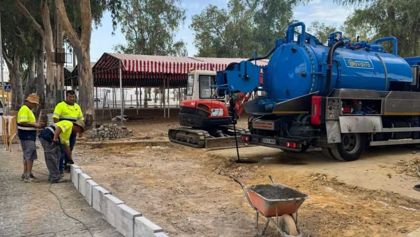 El Ayuntamiento de Utrera acomete obras de mejora en el recinto ferial de cara a la Feria 2026